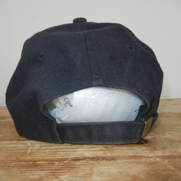 Brad Paisley Autographed Baseball Hat Cap Signed - Black w/Red & White lettering - Picture 3 of 9